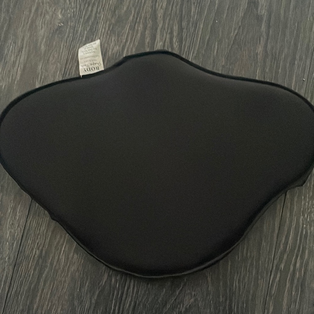 Excellent condition, No wear or tear. After Lipo Ab board.